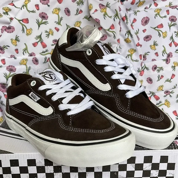 Vans Men’s Rowan
Dark Brown
VN0A5JICDRB Sneakers - Picture 5 of 16